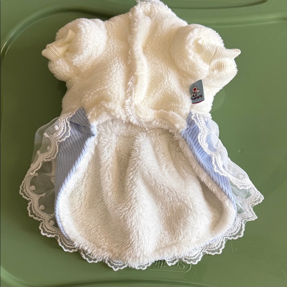 Elegant Blue and White Dog Dress Fleece Lined Lace W/Faux Pearls Worn Once Small - Picture 3 of 7